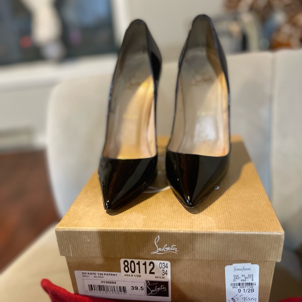 *AUTHENTIC* Black *So Kate Heels* Christian Louboutin